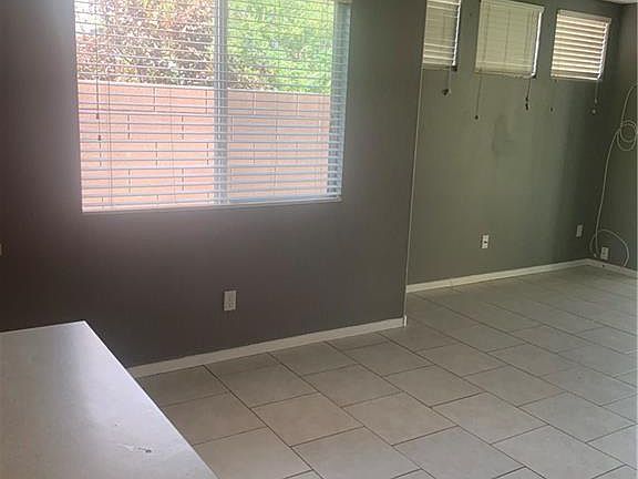 5th image of 1104 Oceanwood Ave