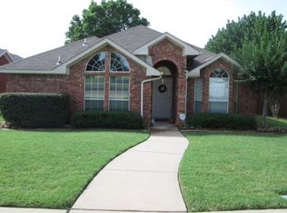 2023 Diamond Ridge Dr, Carrollton, TX 75010