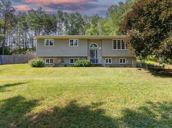 2948 Borden St, Coldbrook, NS B4R 1A3
