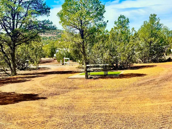 14 County Road 3573, Vernon, AZ 85940