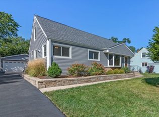 622 N Vista Ave, Lombard, IL 60148