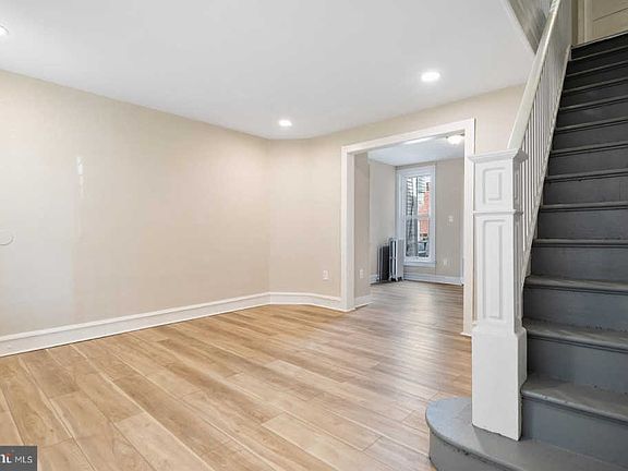 3rd image of 5926 Tackawanna St