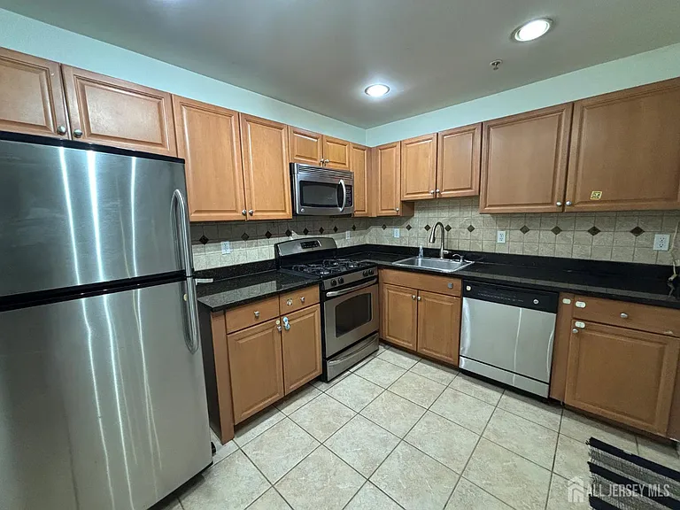 116 Chariot Ct #116 — Photo 6