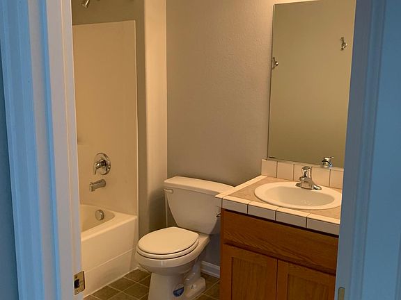 3rd image of 7817 Snoqualmie Dr