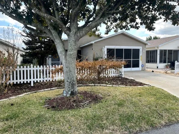 2726 Moncayo Ave, The Villages, FL 32162