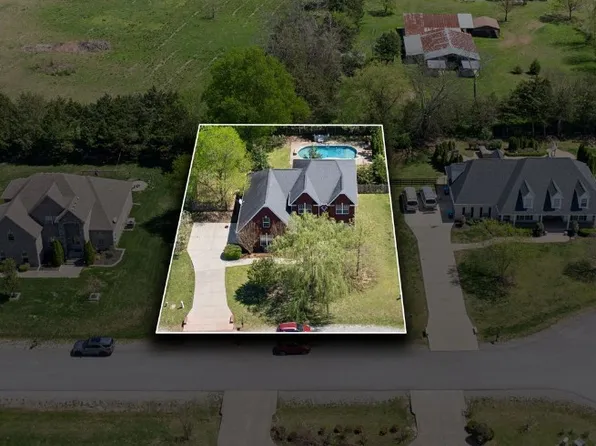 4420 Thoroughbred Ln, Murfreesboro, TN 37127