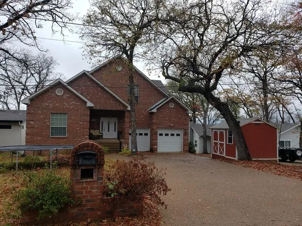 180 Shady Shores Dr, Mabank, TX 75156