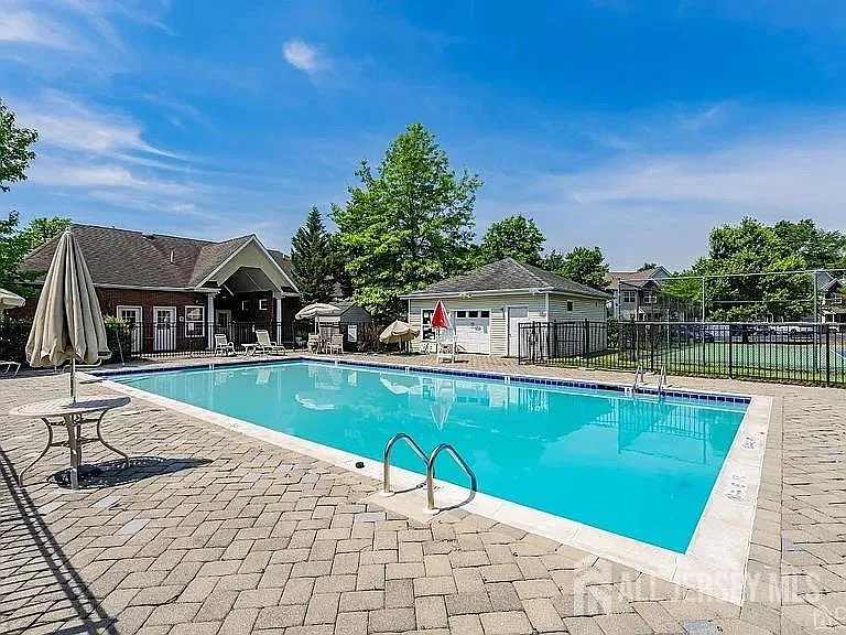 120 Forest Dr — Photo 29