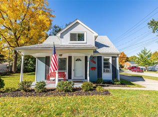 8519 Nightingale St, Dearborn Heights, MI 48127