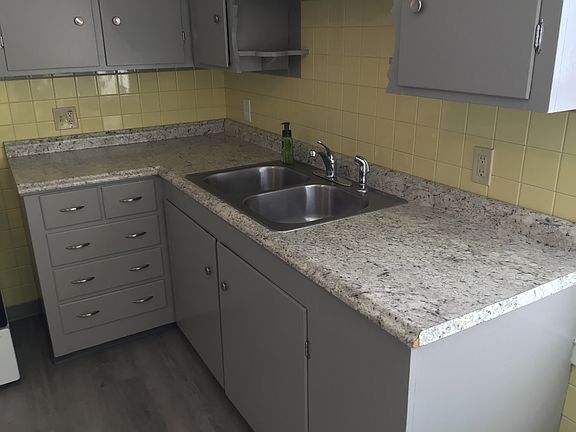 3rd image of 37 Vermont St Floor 2
