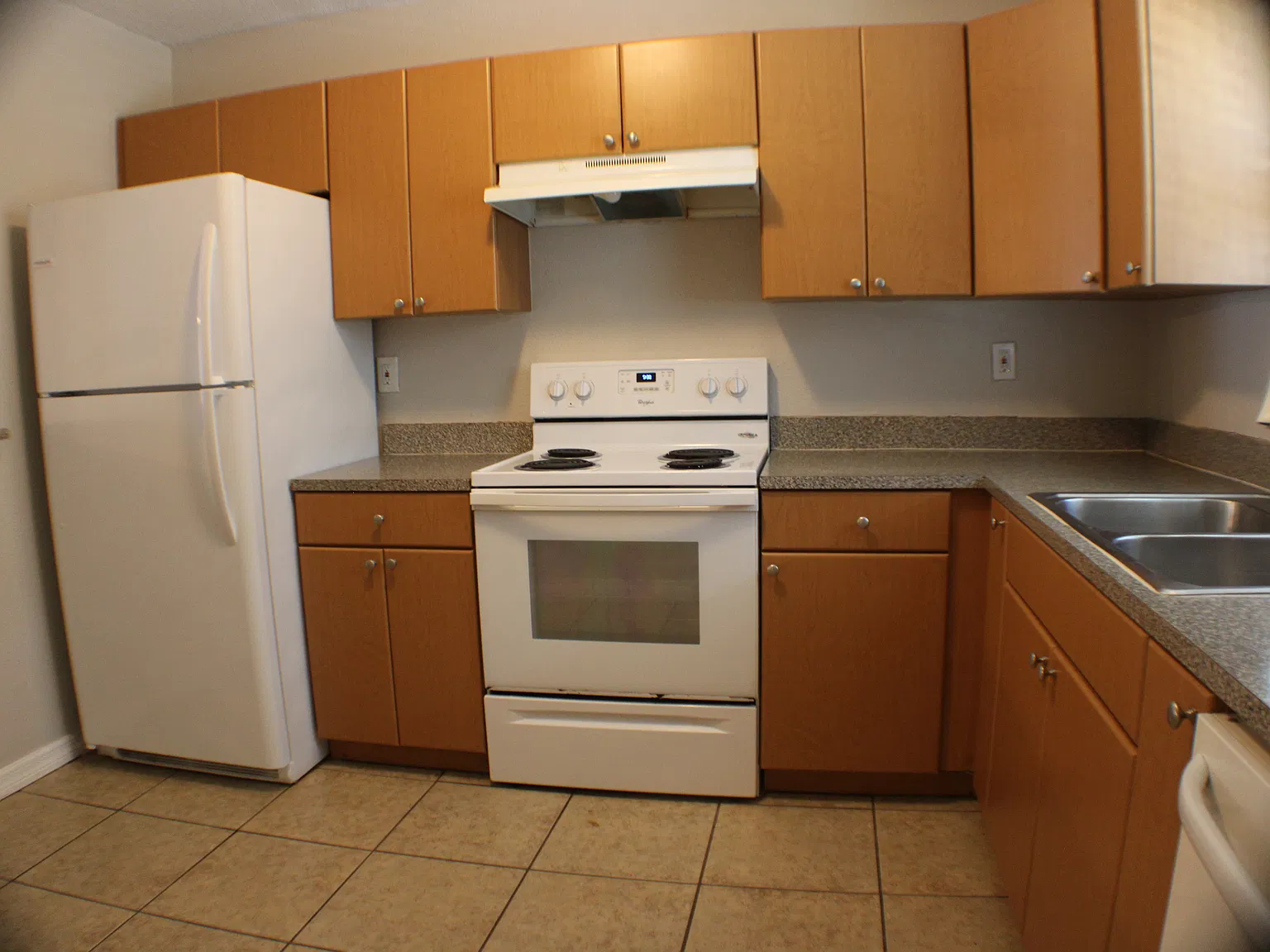 2 bed, 1026 sqft, $1,650 — Photo 4