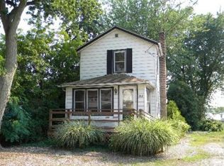 212 McClung Rd, La Porte, IN 46350