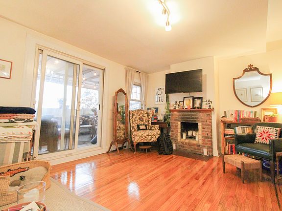 2nd image of 326 Atlantic Ave #Top