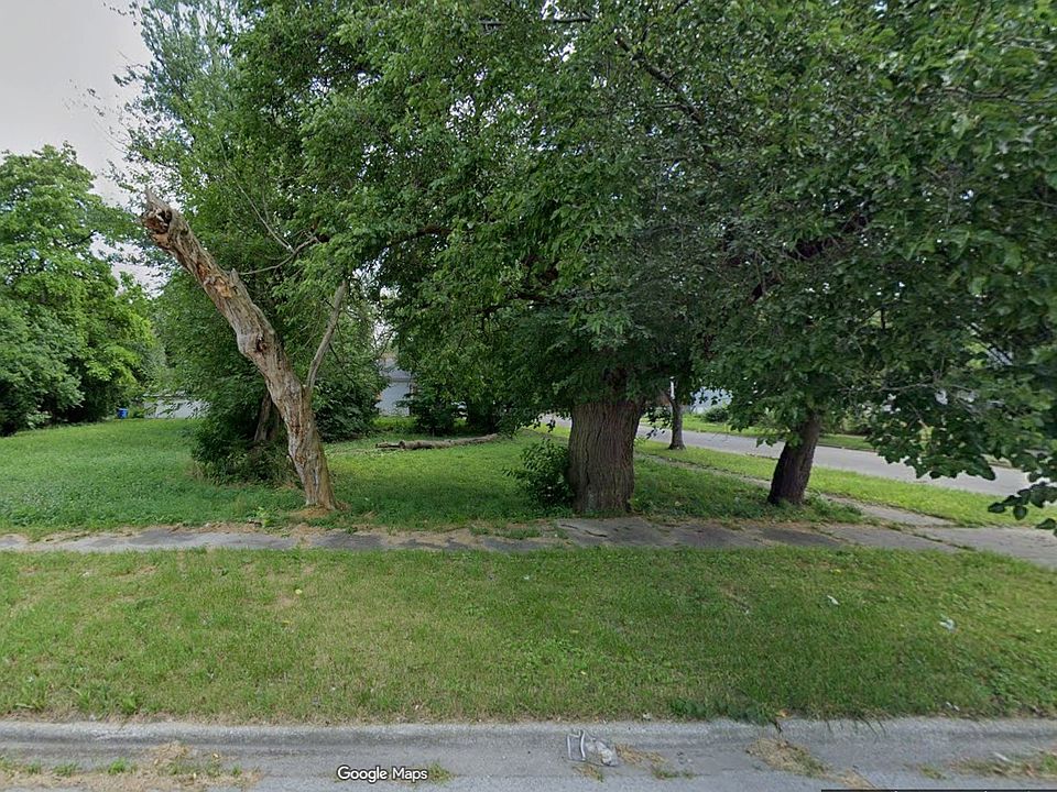 1st image of 357 W 117th St