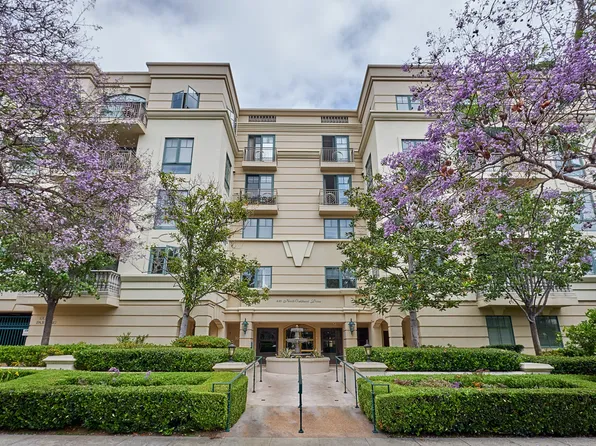 430 N Oakhurst Dr Unit 301, Beverly Hills, CA 90210