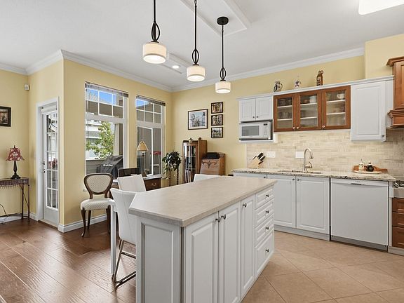 4th image of 15037 58th Ave #24