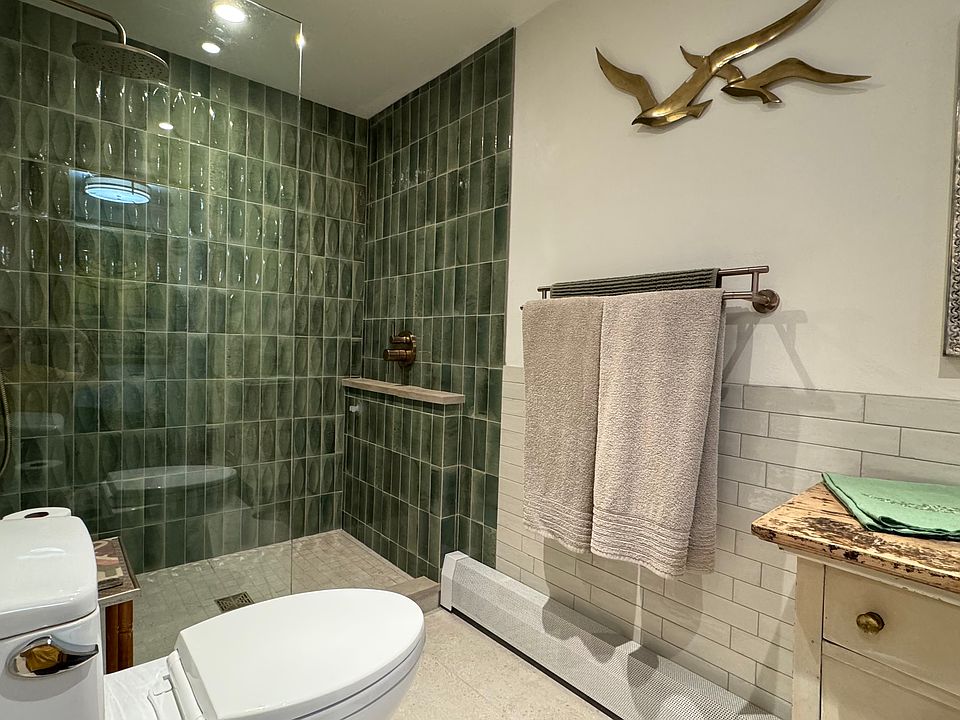 1st image of 2290 Dartmouth Ave #1