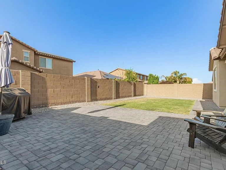 15732 W Pierce St — Photo 22