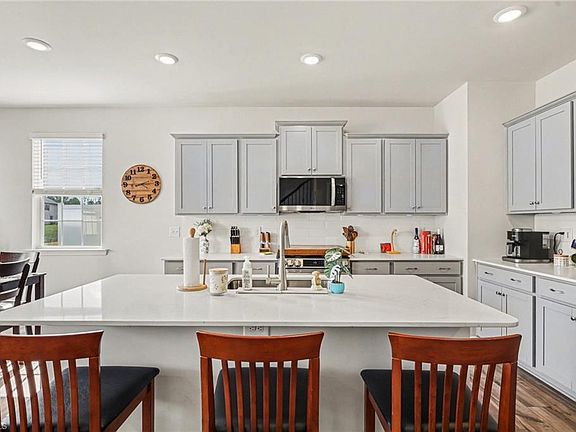 4th image of 1832 Pheasant Trace Cir