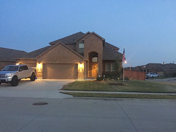 3rd image of 1325 Woodbine Cliff Dr