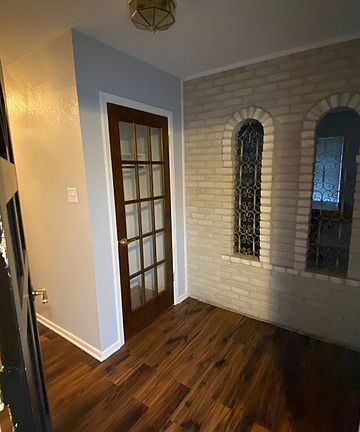 4th image of 6619 N Forest Bnd