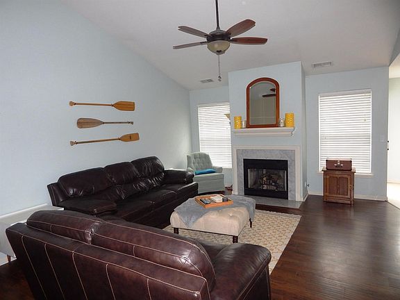 5th image of 3917 McGarry Dr