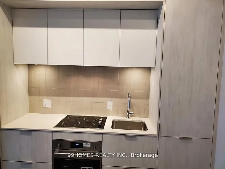35 Tubman Ave #1113 — Photo 4