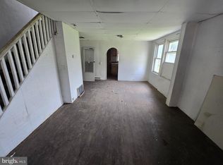 2534 Bonaffon St, Philadelphia, PA 19142