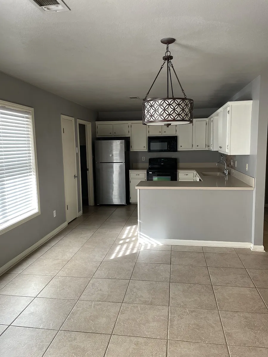 Building Photo - 2106 Fox Meadow Ln