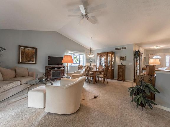 2nd image of 5933 Calmhaven Dr