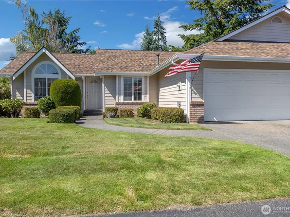 4 Lakewood Oaks Drive, Lakewood, WA 98499