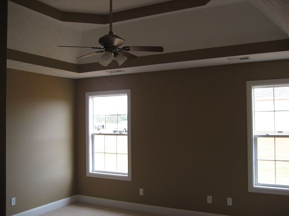 5th image of 135 Piedmont Dr
