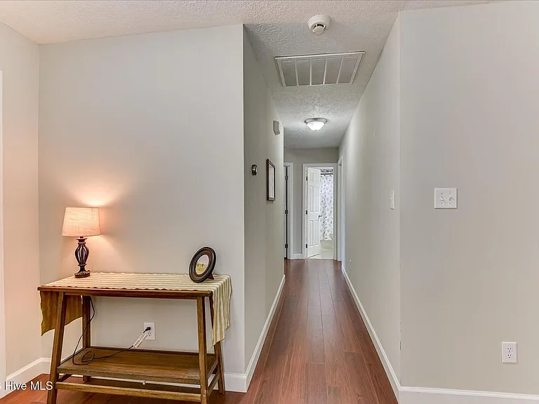 135 Summerfield Cir — Photo 13