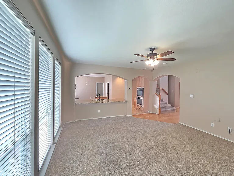 625 Manchester Dr — Photo 27