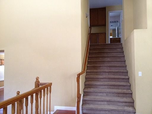 3rd image of 8241 Hardester Dr