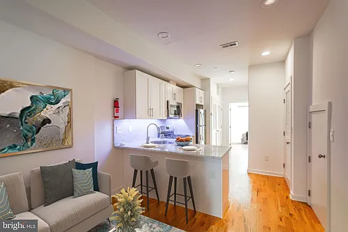 1642 N Marshall St #2 Photo 1