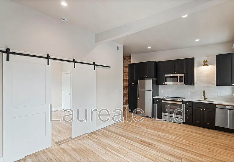 1256 N Clarkson St #3 — Photo 4