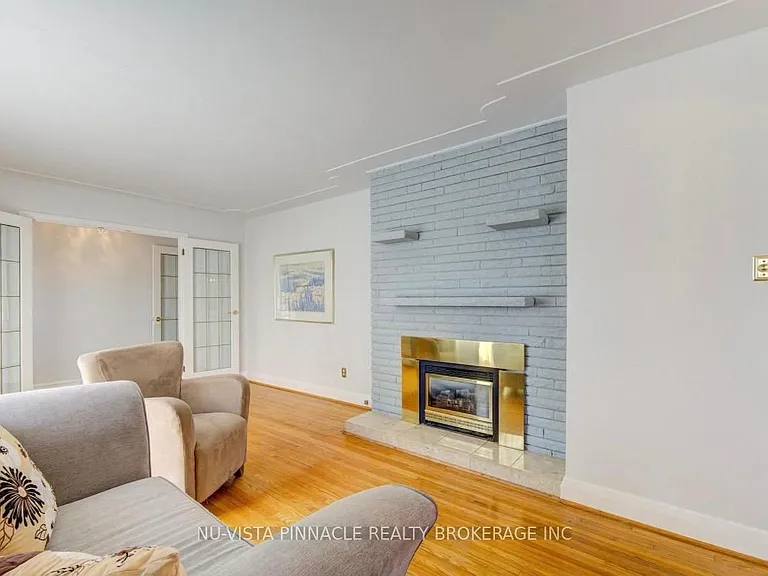 530 Huron St — Photo 7