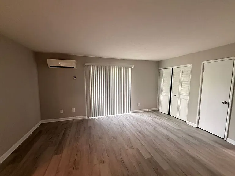 2066 Fairmont Ct #5 — Photo 1
