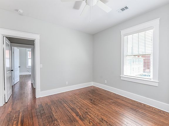 3rd image of 114 W Anderson St #B