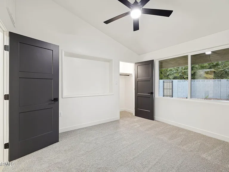 1216 W Rovey Ave — Photo 20
