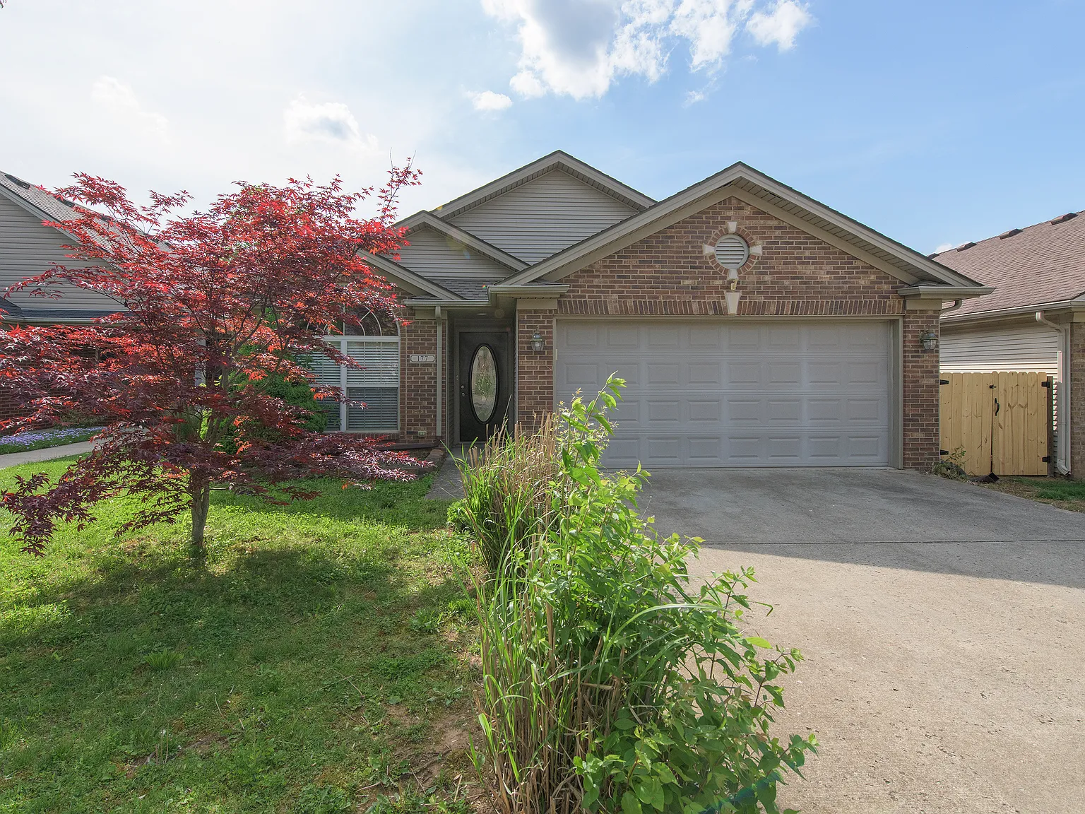 3 bed, 1323 sqft, $2,045 — Photo 2