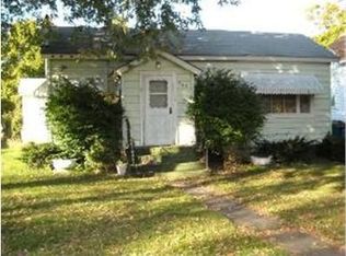 267 E Grove St, Sheldon, IL 60966