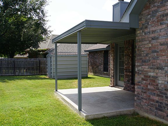 5th image of 8103 Saddlebrook Dr