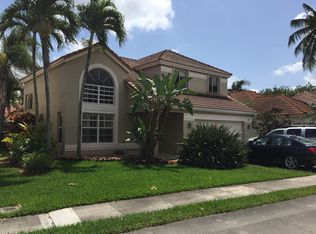 9238 Magnolia Ct, Davie, FL 33328