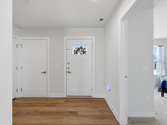 5th image of 2321 Caffry Ln