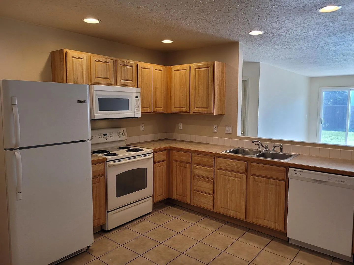 Great Home in Meridian Near Shopping! — Photo 4