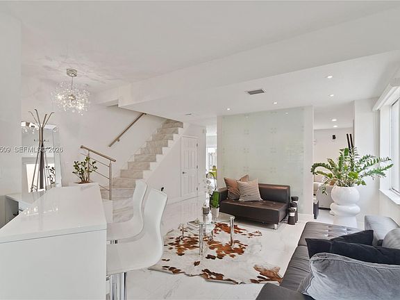 5th image of 10842 NW 53rd Ln