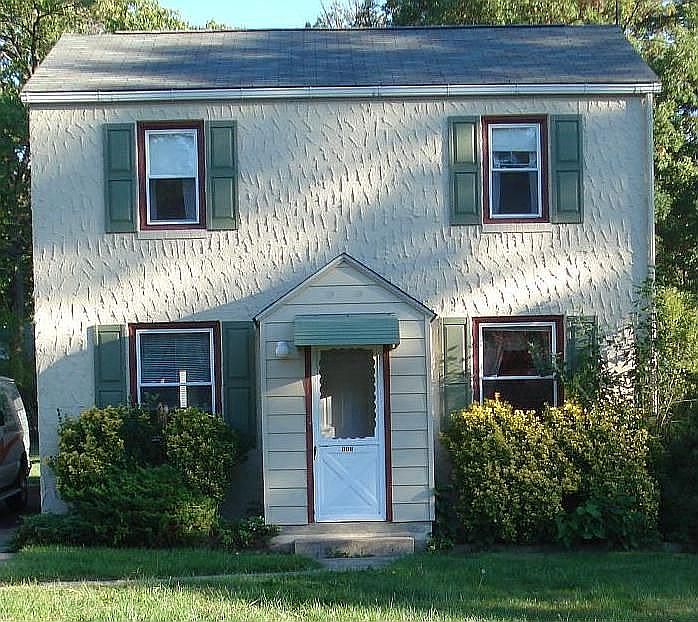 1st image of 113 Hollywood Ave
