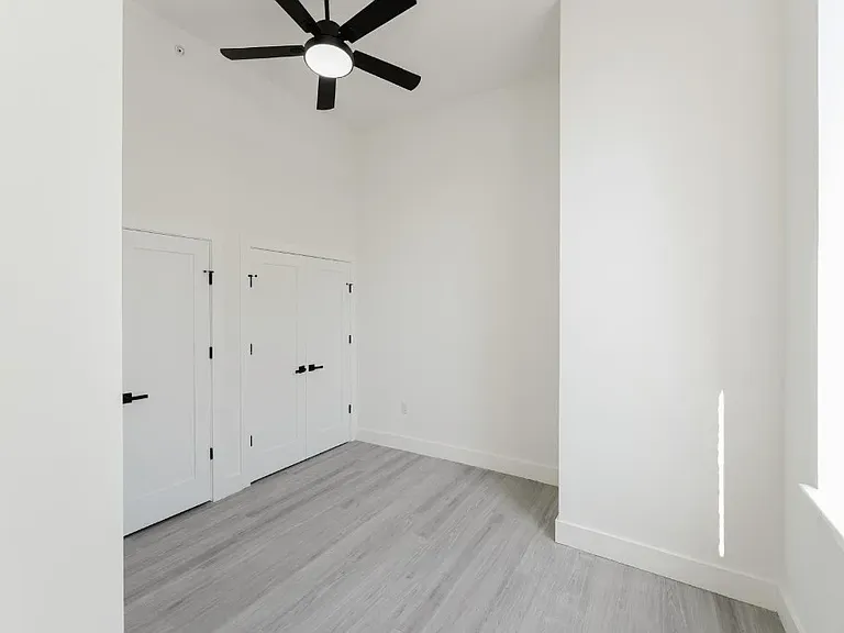 541 Central Ave #303B — Photo 6